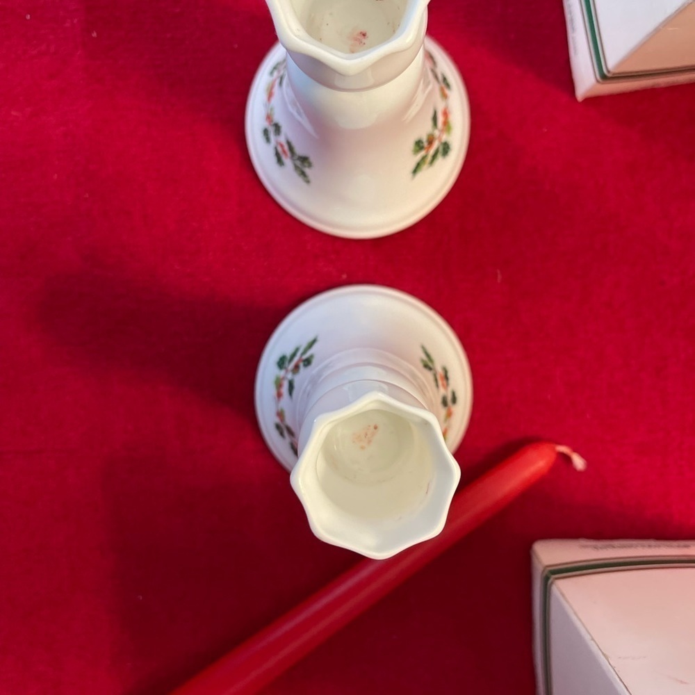 Royal Stuart Tara Hall fine bone china taper candle holders w/holly berries. 5” - Picture 5 of 6